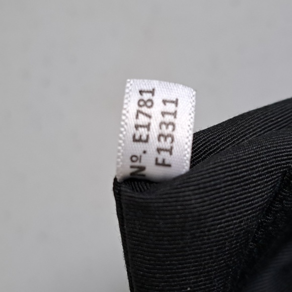 Coach Corner Zip Wristlet in Legacy Jacquard Black/Grey/Silver - Picture 5 of 8